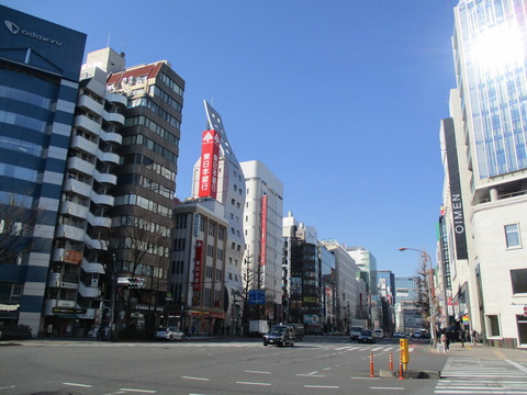 18-2新宿五丁目東交差点