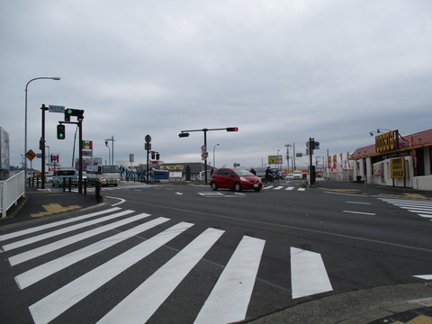 68鳥井戸橋交差点