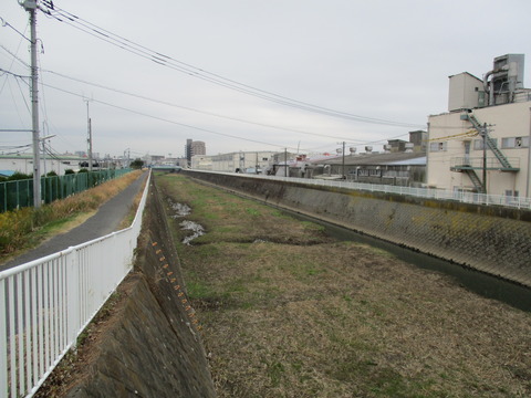 86-1千の川沿い1