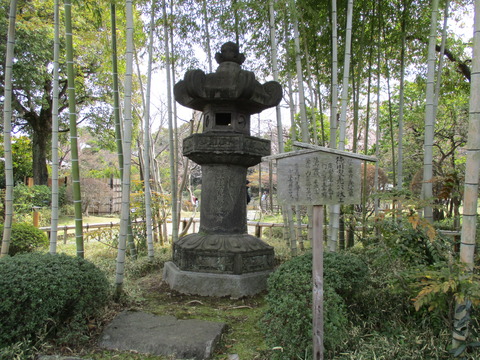 65石灯籠1