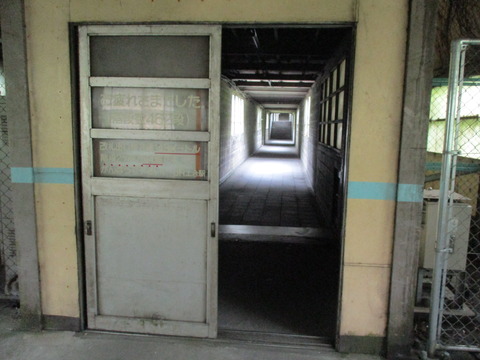 15土合駅14