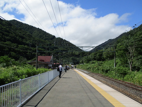 205-2土合駅ホーム