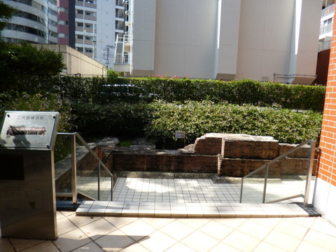 25二代目横浜駅基礎等遺構2