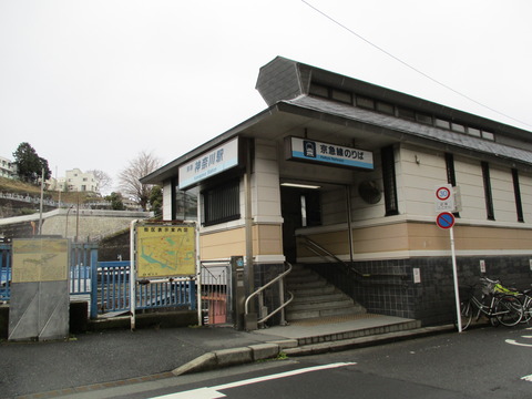 93神奈川駅2