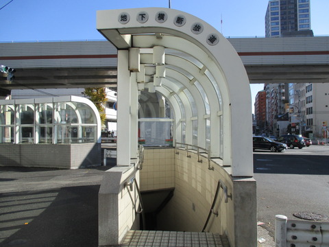 54地下横断歩道1