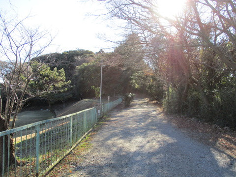 81横はゴルフ場