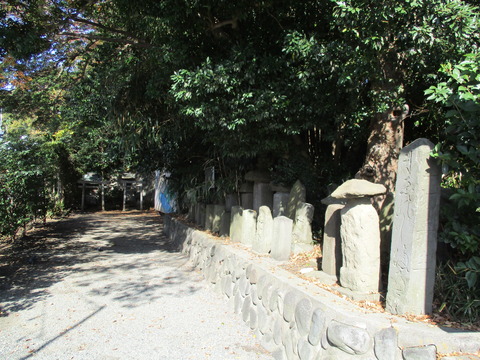 146-3庚申塔群