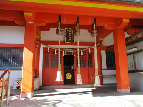 15本殿2