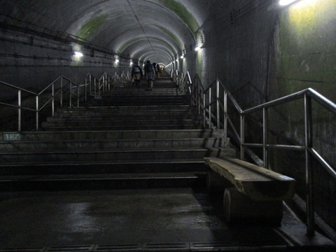 08土合駅7