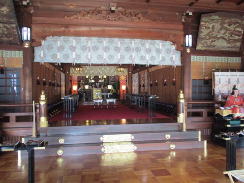 43拝殿3