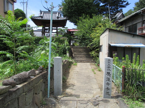 181養蓮寺参道