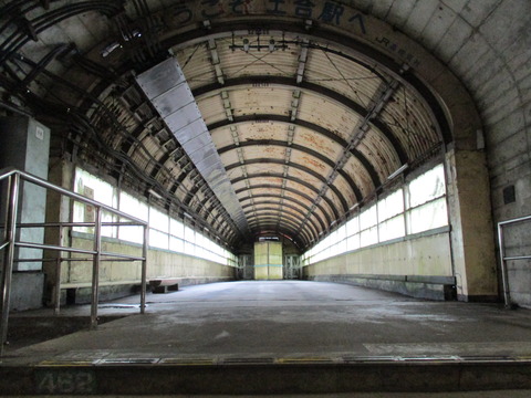 13土合駅12
