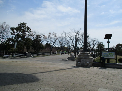 116葛西臨海公園内へ1