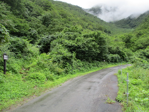 82巖剛新道登山口1