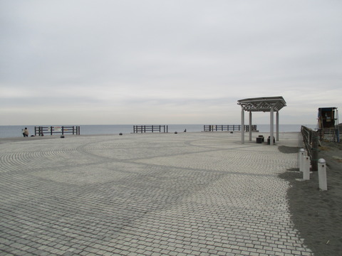 122茅ヶ崎漁港海岸公園3