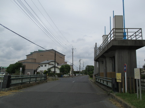 53中島用水路1