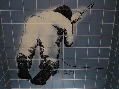 bathroom_graffiti_05