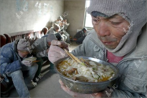 unusual_slaves_in_640_15