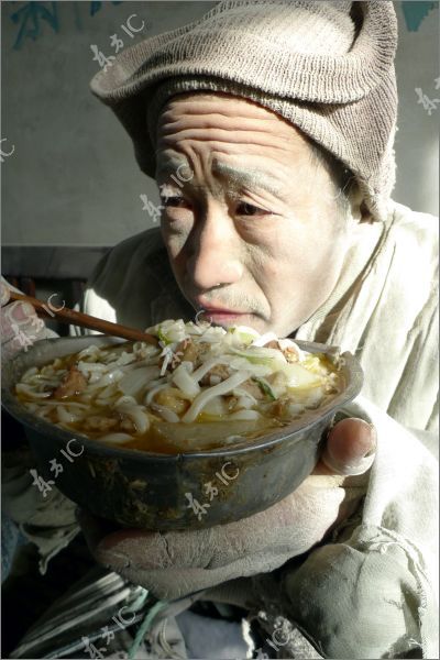 unusual_slaves_in_640_16