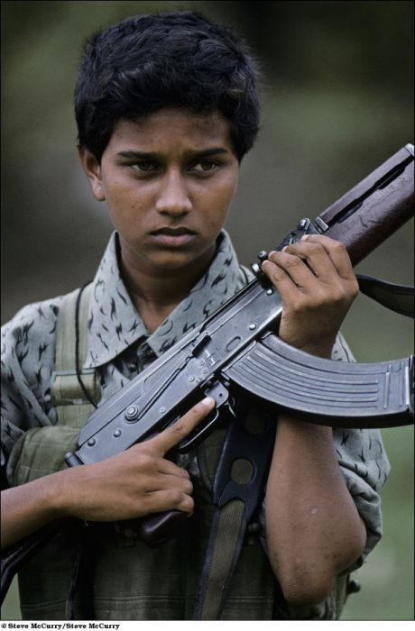 children_soldiers_08