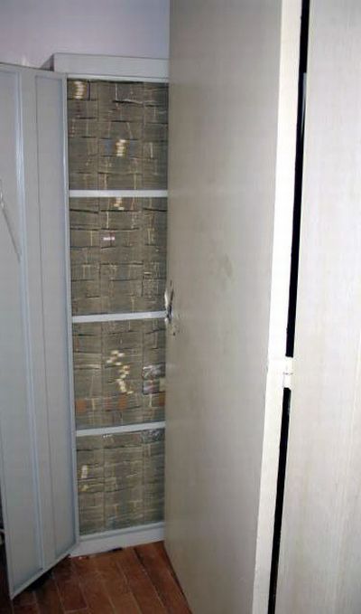 drug_money_09