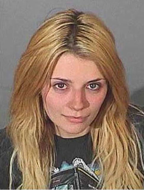 CELEBDRUG9
