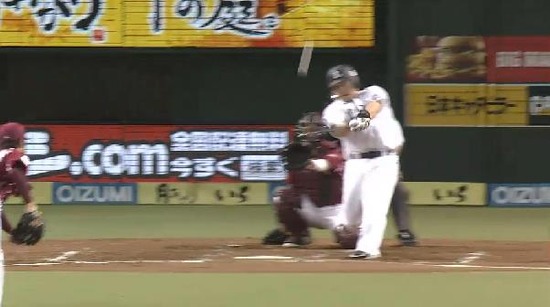 2回裏１おかわりHR (3)