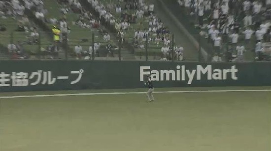 ６回裏４大崎犠牲フライ (1)