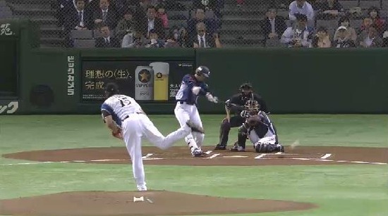 1回表1秋山ヒット (2)