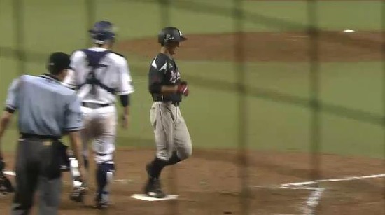 ９回表９福浦タイムリー１塁３塁 (3)