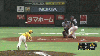 ９回表４おかわり満塁弾 (1)