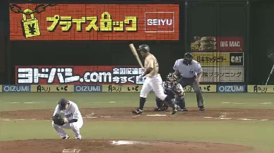 ３回表３押し出し (2)