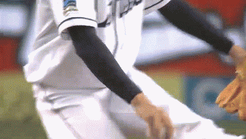 6回表２井端三振