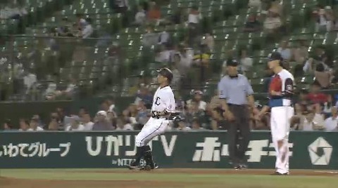 ９回裏１大崎ヒット (2)