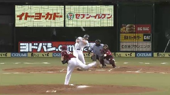 3回裏1秋山2ベース140本目 (2)