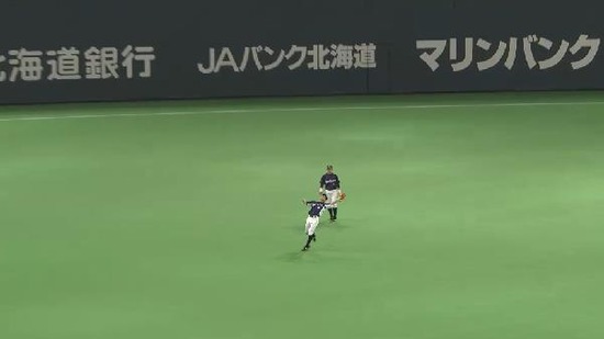 １回表３三者凡退 (1)