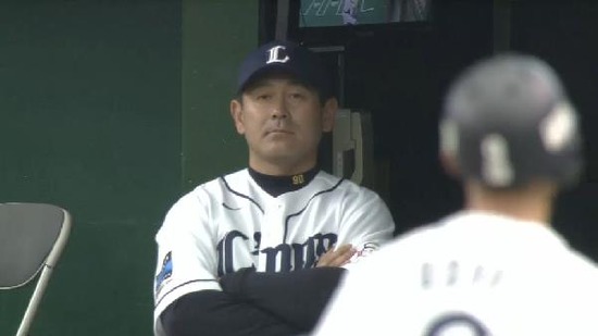 ５回裏２炭谷バント失敗 (3)