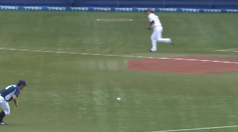 １回裏１デスパイネタイムリー (3)