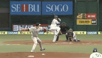 2回裏３秋山タイムリー (1)