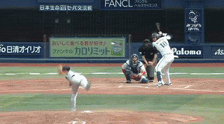 4回裏1グリエルHR (1)