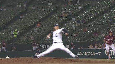 8回表4ボウカー三振 (2)