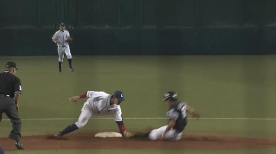 7回表1森 (1)
