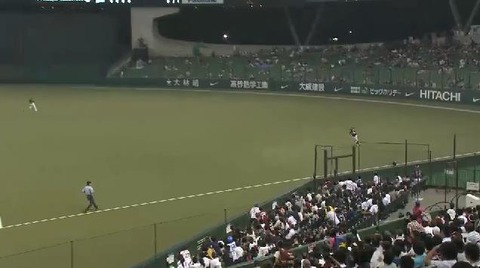 5回裏3渡辺併殺 (2)