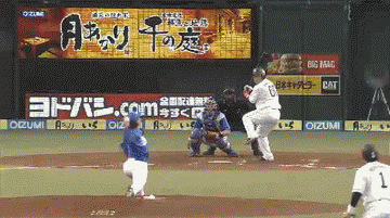 ４回裏３おかわりタイムリー２ベース