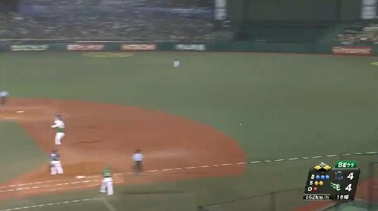 ８回裏４枡田タイムリー (3)