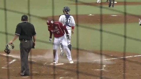 ４回島内タイムリー２ベース (3)