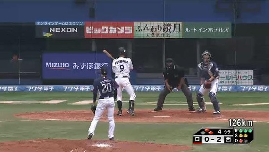 ４回裏３福浦フォアボール１アウト満塁 (1)