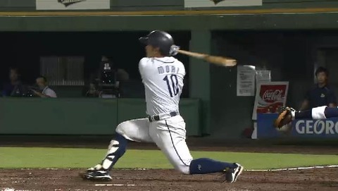 ８回裏３森初打席 (7)