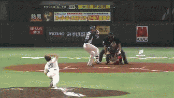 12回表３秋山センターフライ柳田好守 (1)