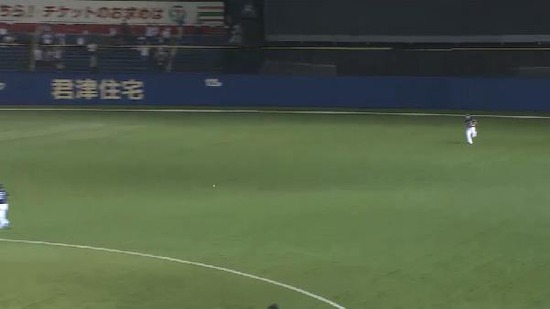 10回裏５サブローセンター前 (2)